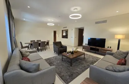 Apartment - 3 Bedrooms - 3 Bathrooms for rent in West Walk - Al Waab - Doha