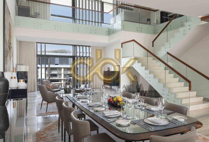 952229 - Property Image 2