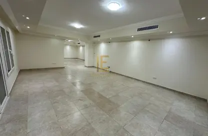 Apartment - 3 Bedrooms - 5 Bathrooms for rent in West Porto Drive - Porto Arabia - The Pearl Island - Doha