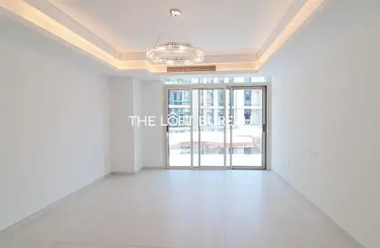 Apartment - 2 Bedrooms - 3 Bathrooms for rent in Gewan Island - The Pearl Island - Doha
