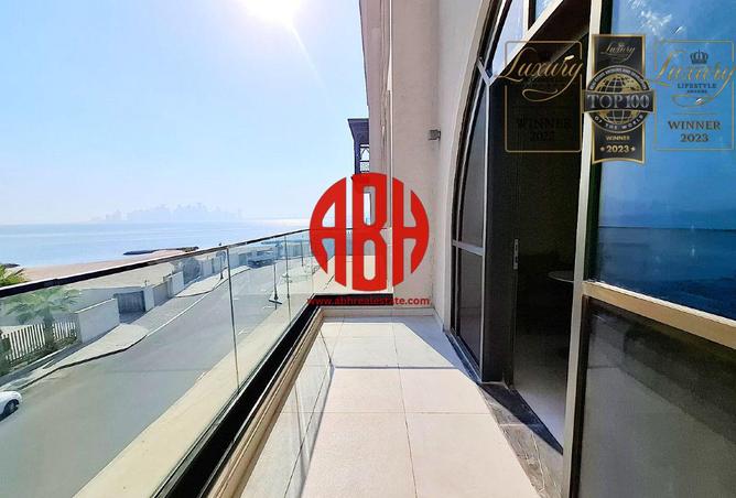 989200 - Property Image 2