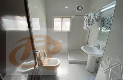شقة - 2 غرف نوم - 2 حمامات للايجار في شارع ابن عساكر - نجمة - الدوحة