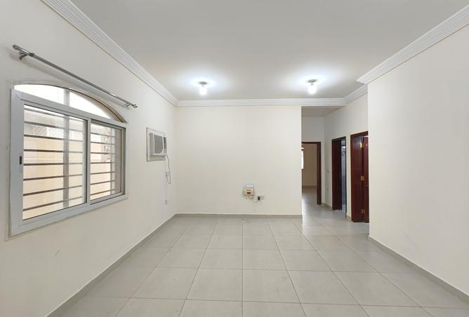 981282 - Property Image 2