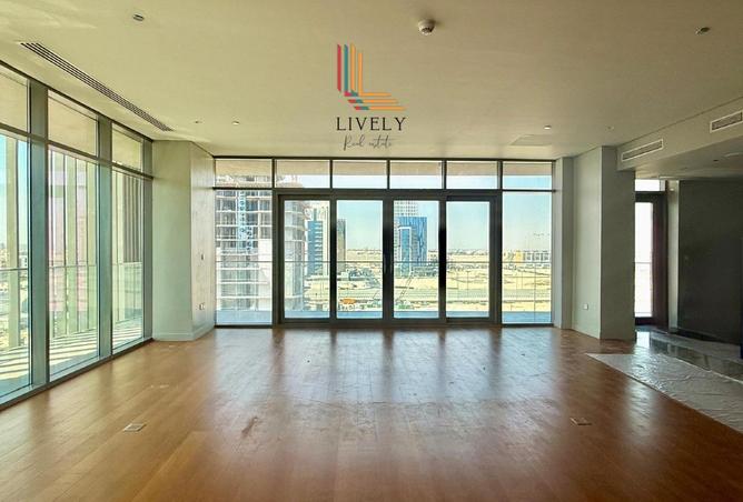 961513 - Property Image 2