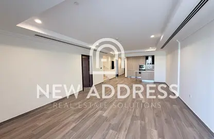 Apartment - 2 Bedrooms - 2 Bathrooms for rent in Viva West - Viva Bahriyah - The Pearl Island - Doha