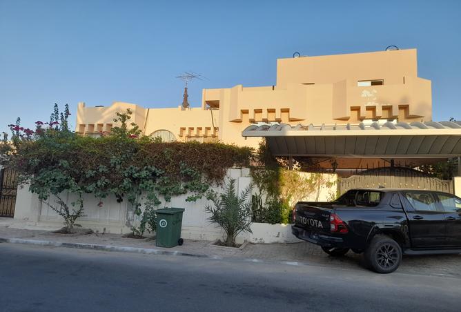 937650 - Property Image 2