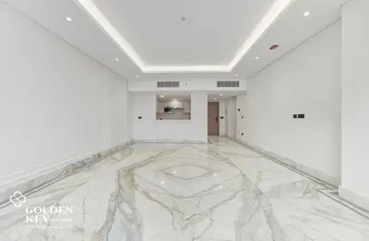 Apartment - 2 Bedrooms - 3 Bathrooms for rent in Marina Tower 02 - Marina District - Lusail