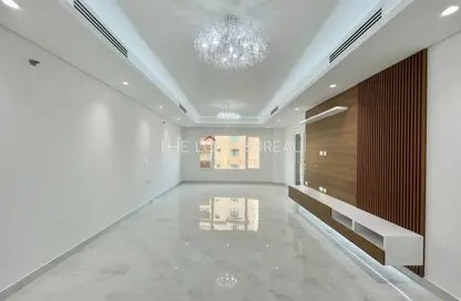 Apartment - 2 Bedrooms - 3 Bathrooms for sale in West Porto Drive - Porto Arabia - The Pearl Island - Doha