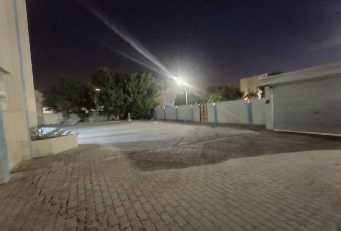 972311 - Property Image 3