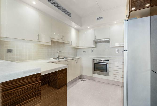 966194 - Property Image 2