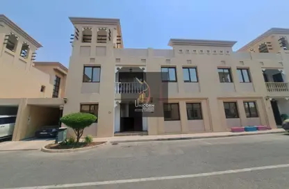 مجمع سكني - 5 غرف نوم - 5 حمامات للايجار في وادي المرخ - مريخ - المريخ - الدوحة