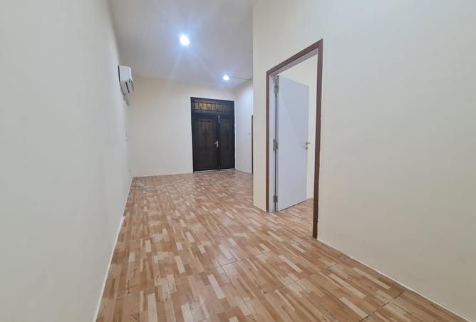 948915 - Property Image 2