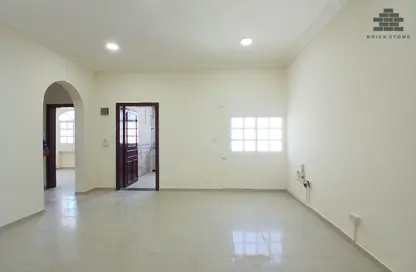 Apartment - 2 Bedrooms - 2 Bathrooms for rent in Anas Street - Fereej Bin Mahmoud North - Fereej Bin Mahmoud - Doha