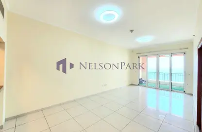 Apartment - 2 Bedrooms - 3 Bathrooms for rent in Viva West - Viva Bahriyah - The Pearl Island - Doha