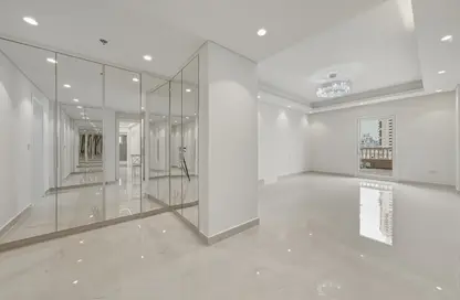 شقة - 3 غرف نوم - 4 حمامات للبيع في طريق بورتو الغربي - بورتو أرابيا - جزيرة اللؤلؤة - الدوحة شقة - 3 غرف نوم - 4 حمامات للبيع في طريق بورتو الغربي - بورتو أرابيا - جزيرة اللؤلؤة - الدوحة