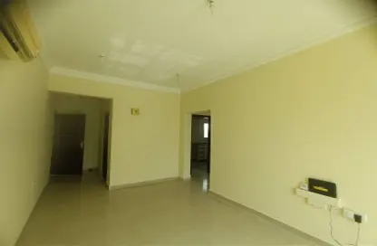 شقة - غرفة نوم - 2 حمامات للايجار في شارع حضرموت - دوحة الجديد - الدوحة