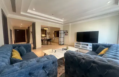 Apartment - 1 Bedroom - 2 Bathrooms for rent in East Porto Drive - Porto Arabia - The Pearl Island - Doha