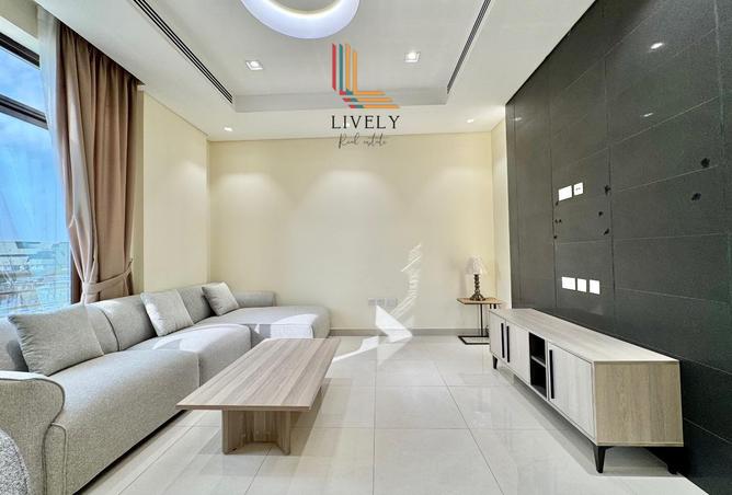 988707 - Property Image 2