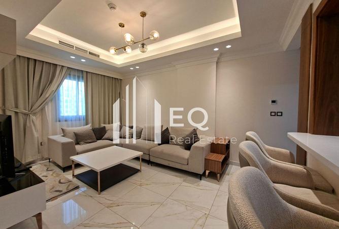 953285 - Property Image 2