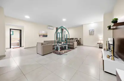 Apartment - 2 Bedrooms - 2 Bathrooms for rent in Old Al Ghanim - Al Ghanim - Doha