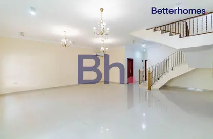 Villa - 5 Bedrooms - 4 Bathrooms for rent in Al Nuaija Street - Al Nuaija - Doha
