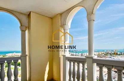 Apartment - 2 Bedrooms - 3 Bathrooms for sale in Viva East - Viva Bahriyah - The Pearl Island - Doha