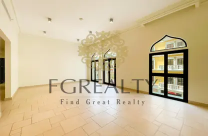 Apartment - 3 Bedrooms - 3 Bathrooms for rent in Qanat Quartier - The Pearl Island - Doha