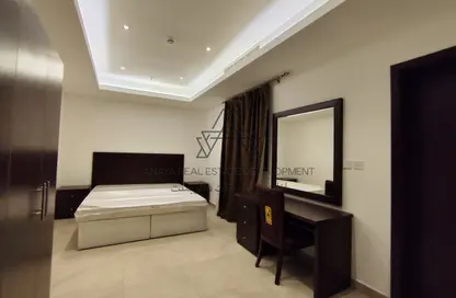 Apartment - 2 Bedrooms - 2 Bathrooms for rent in Umm Ghuwalina - Umm Ghuwailina - Doha