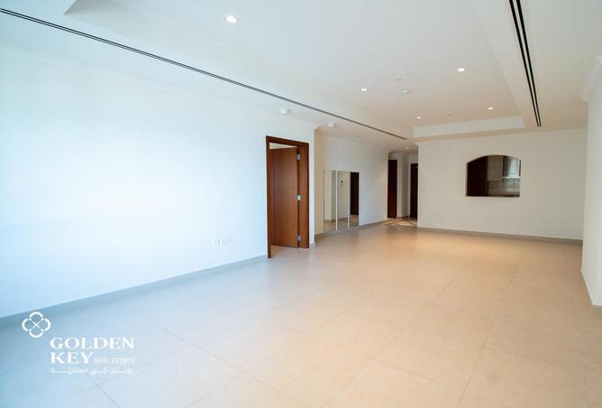 942122 - Property Image 2