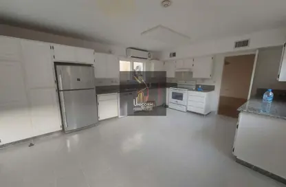 Compound - 3 Bedrooms - 3 Bathrooms for rent in Al Messila - Al Messila - Doha