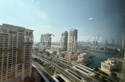 شقة - 2 غرف نوم - 3 حمامات للايجار في طريق بورتو الغربي - بورتو أرابيا - جزيرة اللؤلؤة - الدوحة