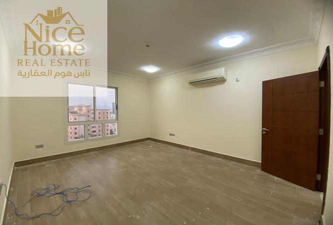 910402 - Property Main Image