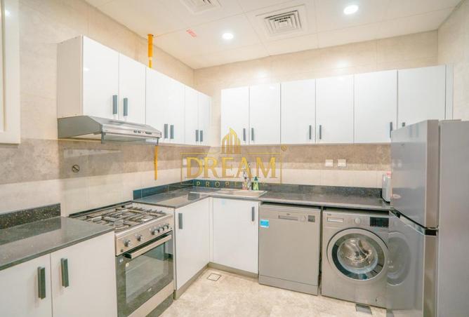 990652 - Property Image 3