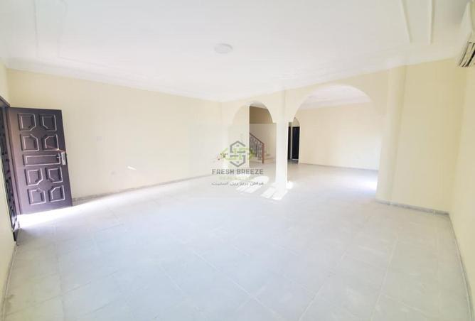 988696 - Property Main Image