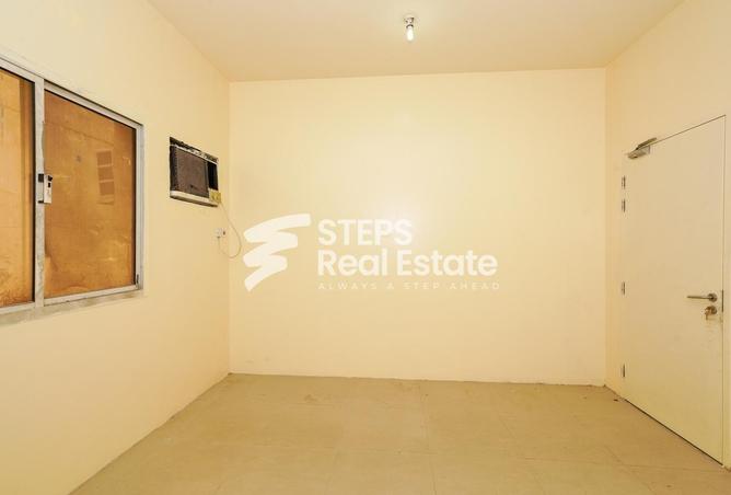 963196 - Property Image 3