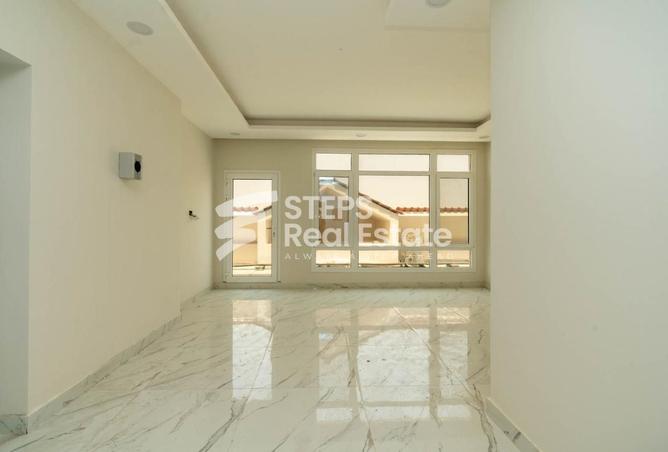 946920 - Property Image 3