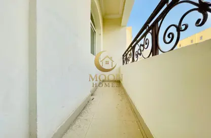 Apartment - 2 Bedrooms - 2 Bathrooms for rent in Umm Ghuwalina - Umm Ghuwailina - Doha