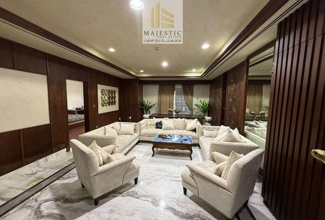 987959 - Property Image 2