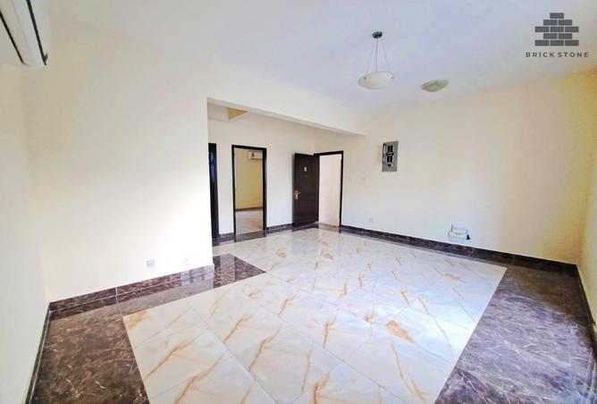 884818 - Property Image 3