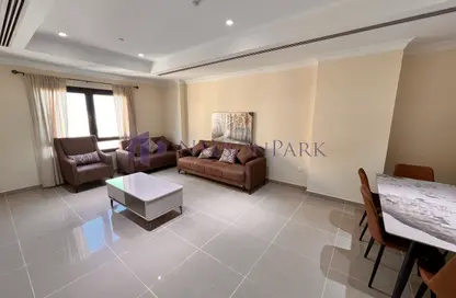 Apartment - 1 Bedroom - 2 Bathrooms for rent in Tower 28 - Porto Arabia - The Pearl Island - Doha