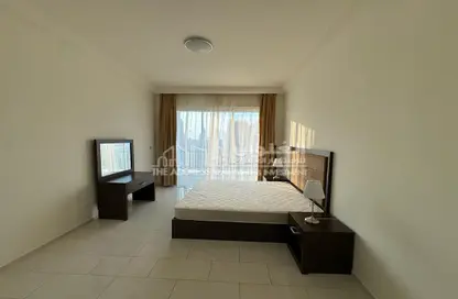 Room / Bedroom image for: Apartment - 1 Bedroom - 2 Bathrooms for rent in Viva West - Viva Bahriyah - The Pearl Island - Doha, Image 1