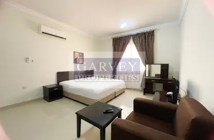 Apartment - Studio - 1 Bathroom for rent in Al Dafna - Al Dafna - Doha