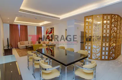 Living / Dining Room image for: Penthouse - 3 Bedrooms - 4 Bathrooms for rent in Floresta Gardens - Floresta Gardens - The Pearl Island - Doha, Image 1