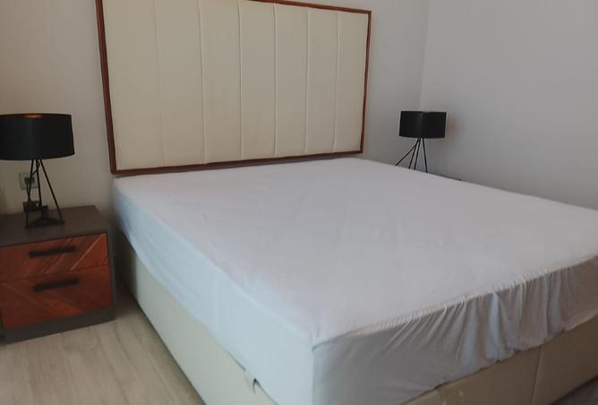 960272 - Property Image 3