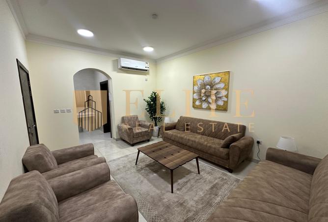 962621 - Property Image 2