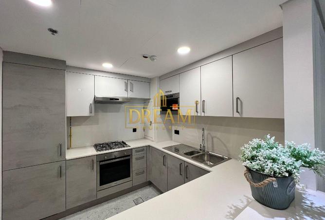 953086 - Property Image 2