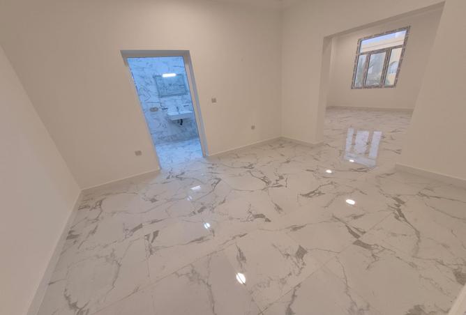 936703 - Property Image 3