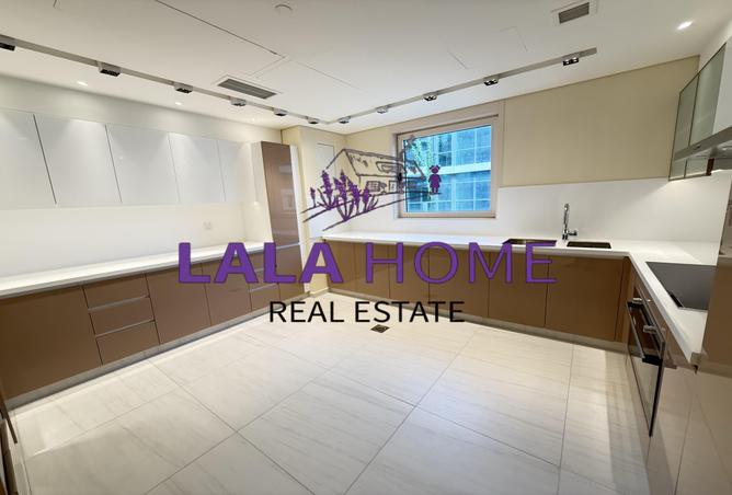 951242 - Property Image 3