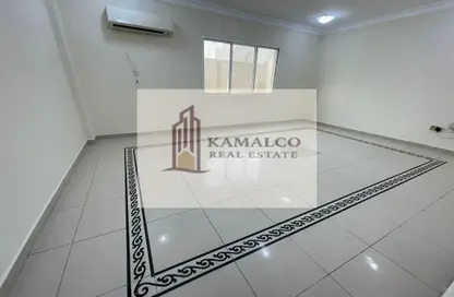 Apartment - 3 Bedrooms - 2 Bathrooms for rent in Fereej Bin Mahmoud North - Fereej Bin Mahmoud - Doha