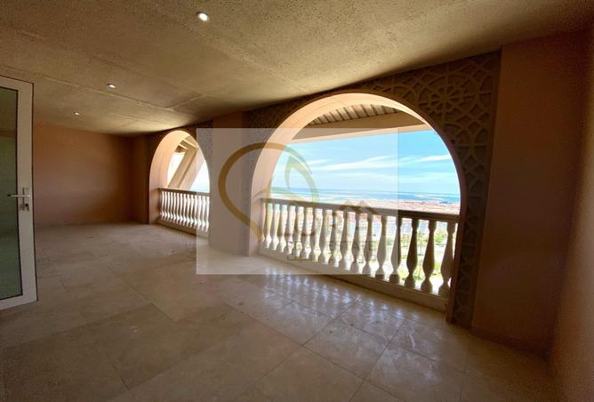 Apartment - 2 Bedrooms - 3 Bathrooms for rent in East Porto Drive - Porto Arabia - The Pearl Island - Doha